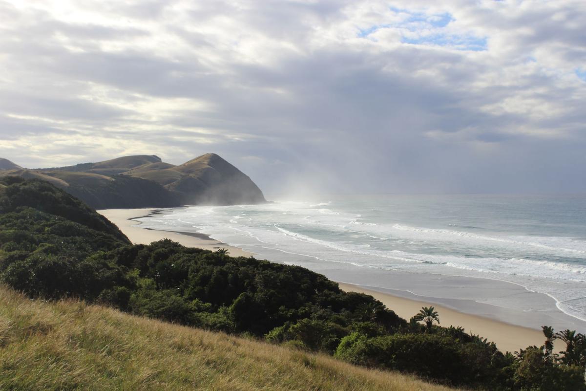 xhosa ladies, wild coast, eastern cape, transkei, tourisme, south africa, afrique du sud, province, surf, sauvage