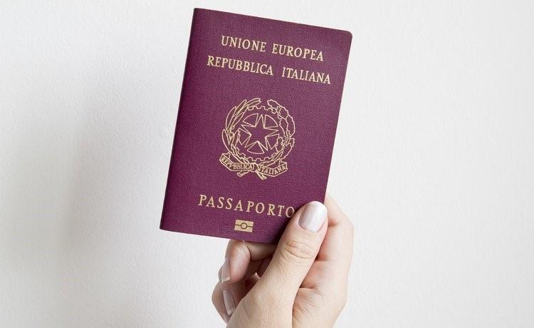 Passeport italien