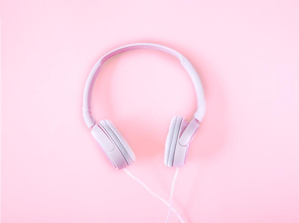 headphones-2592263_960_720