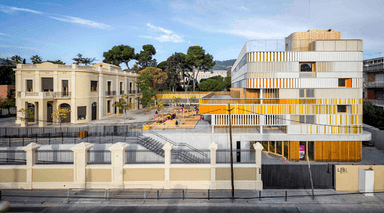 vue des bâtiments de la maternelle du lycée français de barcelone