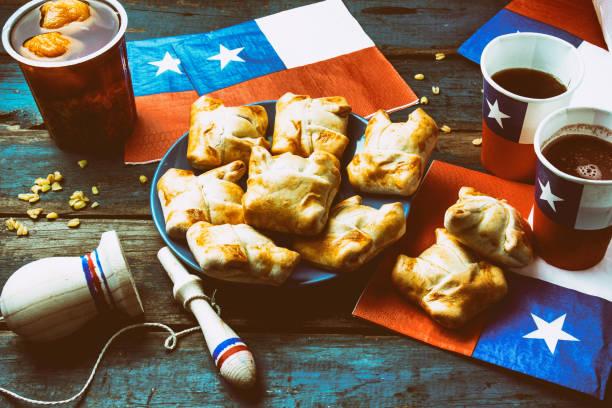 boisson et empanadas a l'occasion des fêtes du 18 septembre au chili