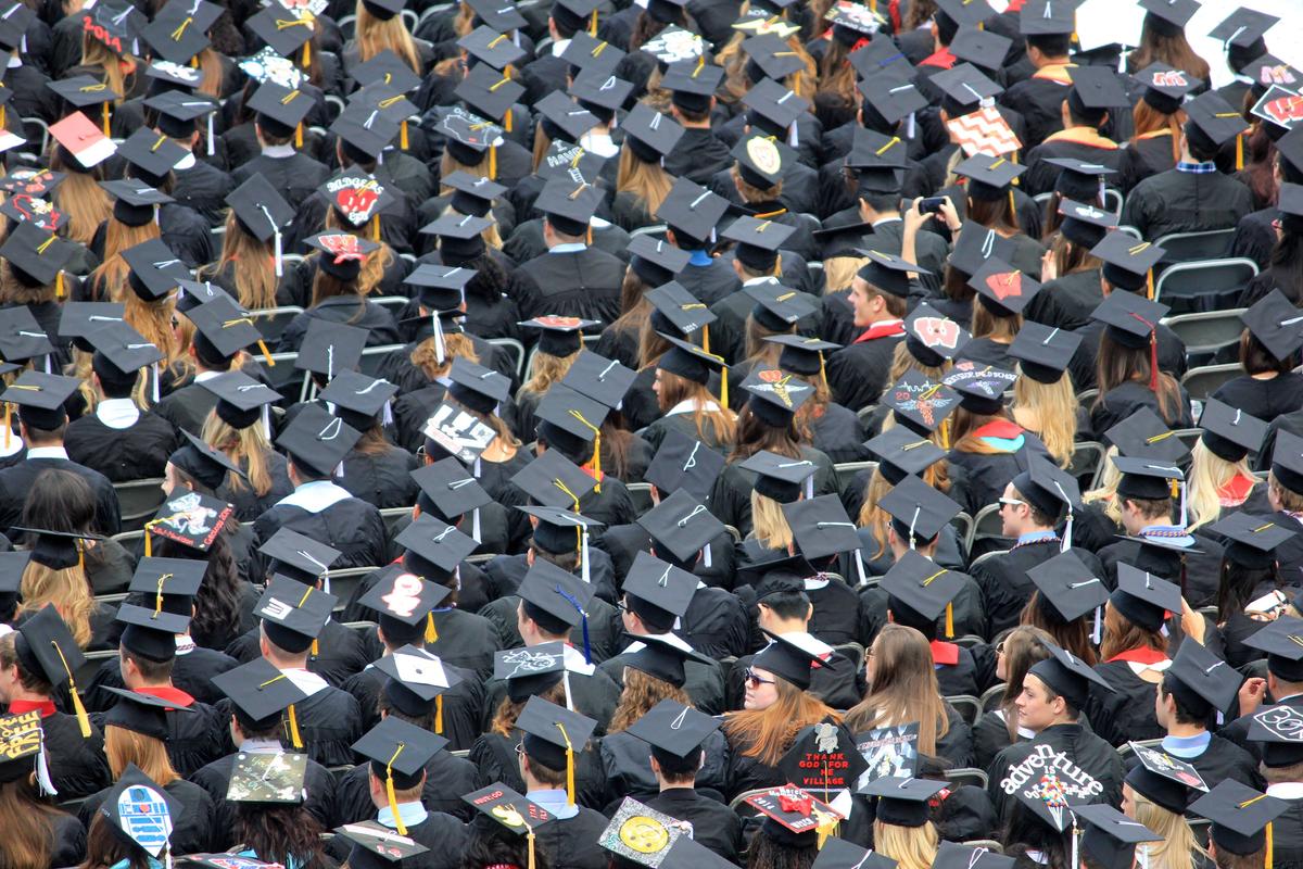 hausse des frais d'inscription étudiants étrangers 