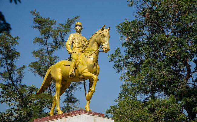 Les discussions pour la statue d'Aung San au point mort en Birmanie