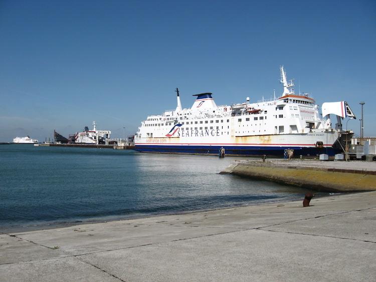 report Brexit ferries coûtent cher gouvernement politique économie UE