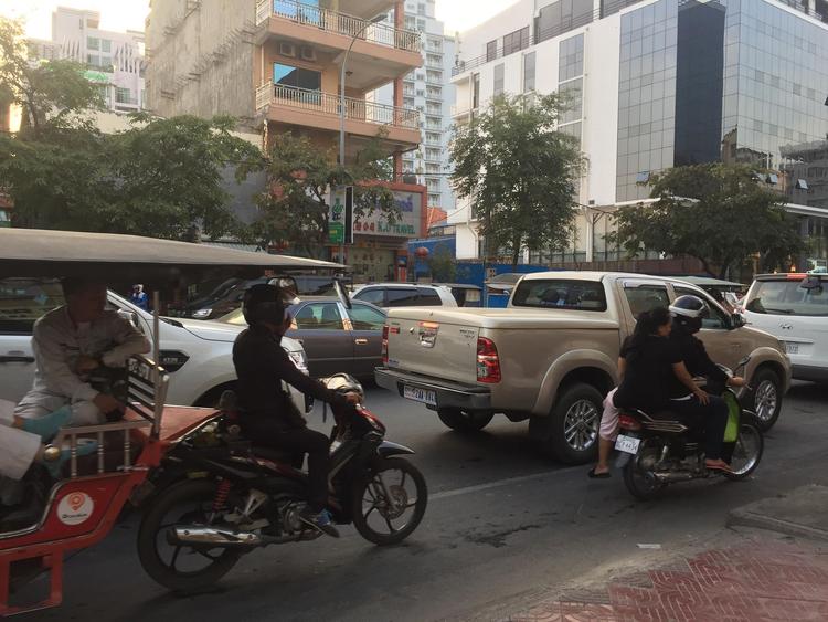 embouteillage phnom penh urbanisme