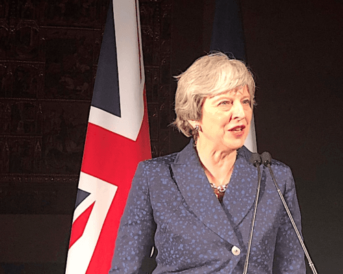 Theresa May refuse démissionner accord initial Londres Royaume-Uni Brexit