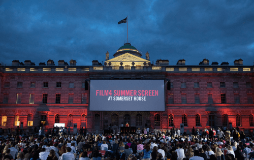 Sommerset House Film4 Summer Screen olus grand écran géant Londres été revient