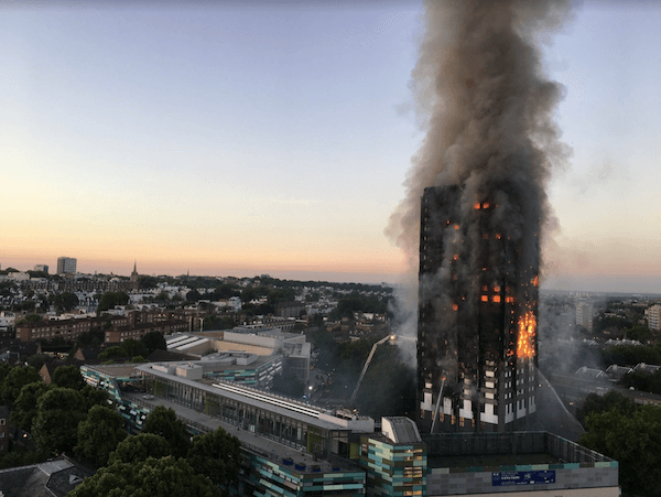 tour Grenfell incendie entreprises américaines justice Londres Royaume-Uni