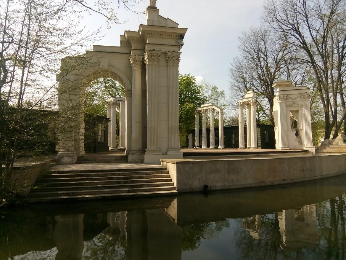 Varsovie Pologne théâtre palais sur l'eau parc Lazienki 