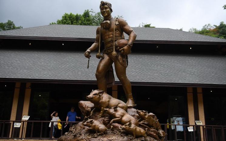 Statue grotte Tham Luam Thailande