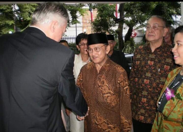 Habibie président indonésie