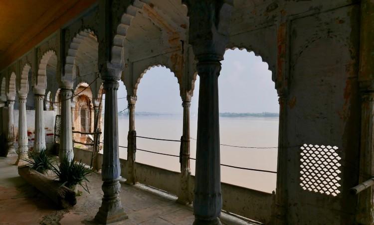 benares visite