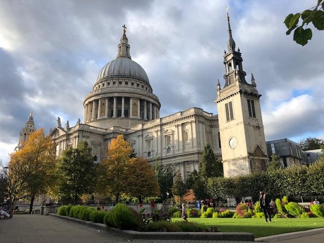 Campagne "Give it a Grow" arbres à planter offerts par Sadiq Khan aux londoniens