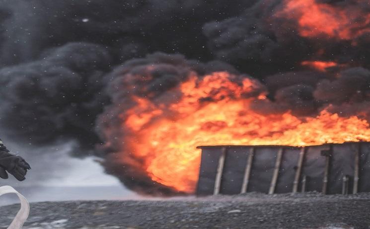 incendie auckland fumée toxique 