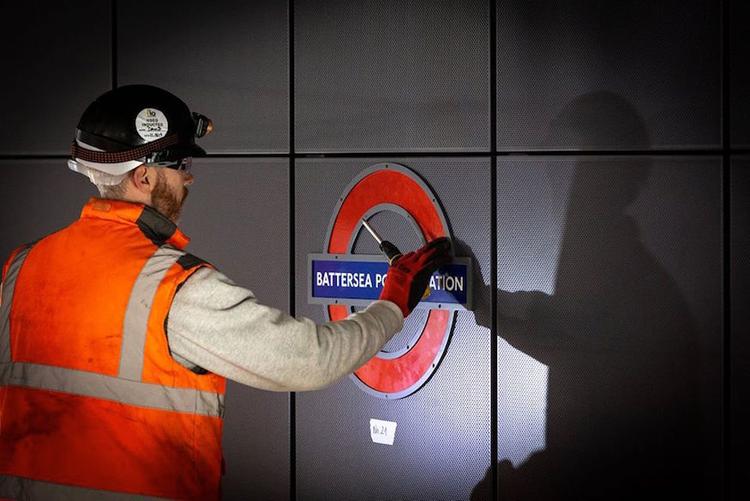 Londres Northern Line métro travaux logo