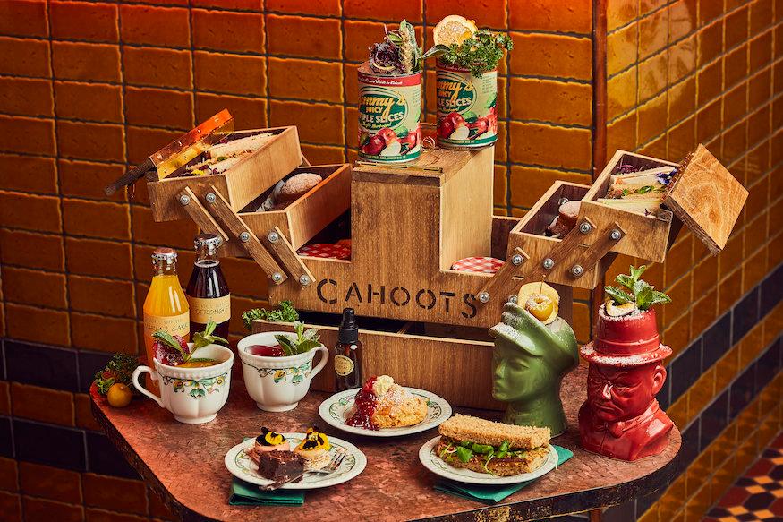 Cahoots Ticket Hall Afternoon tea alcoolisé Londres 