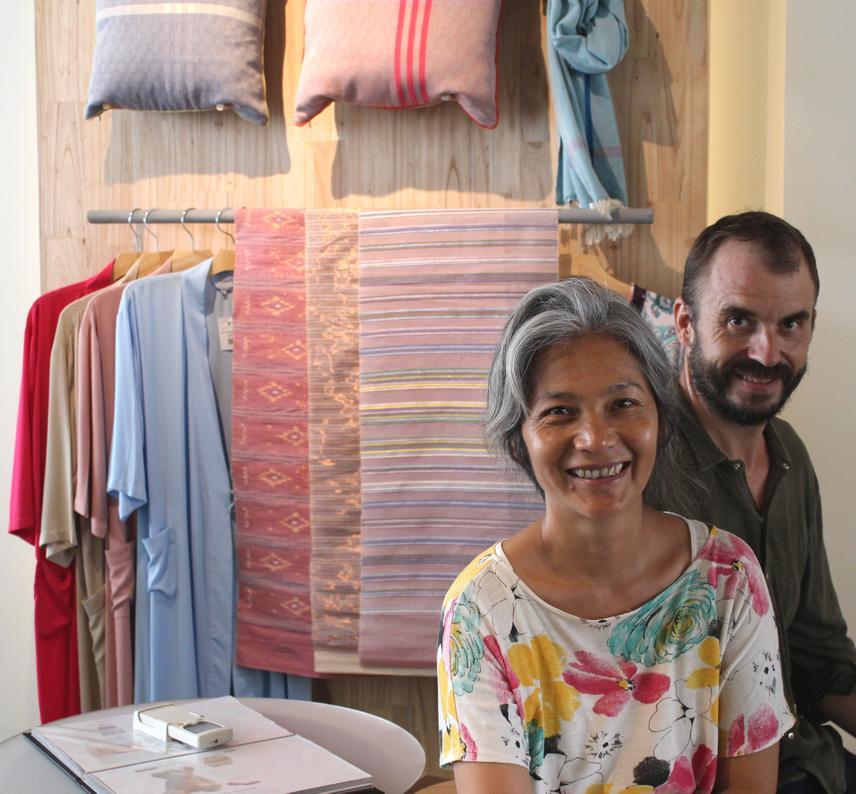 Sirivan Chak-Dumas et Loïc Dumas dans leur nouvel espace à Siem Reap