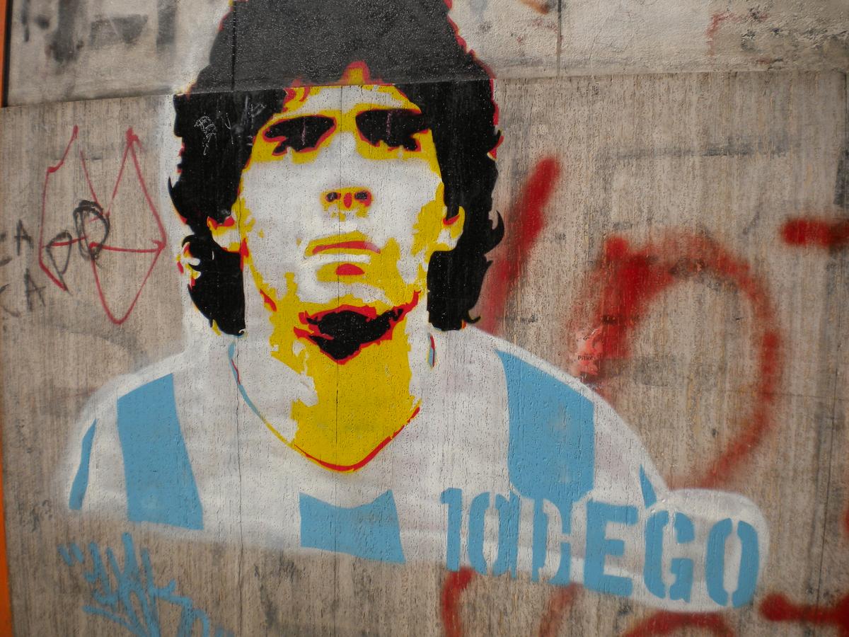 hommage diego maradona