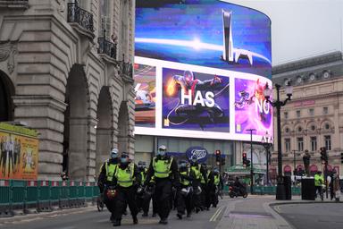 durcissement police londres confinement 