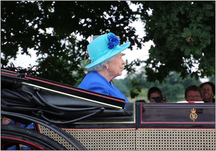 Elizabeth II anniversaire parade