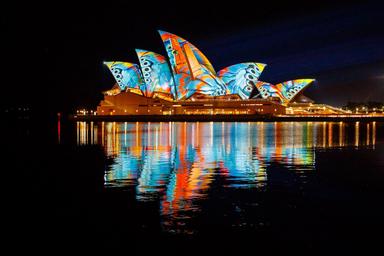 L'opéra de Sydney, illuminé à l'occasion du Vivid Sydney 