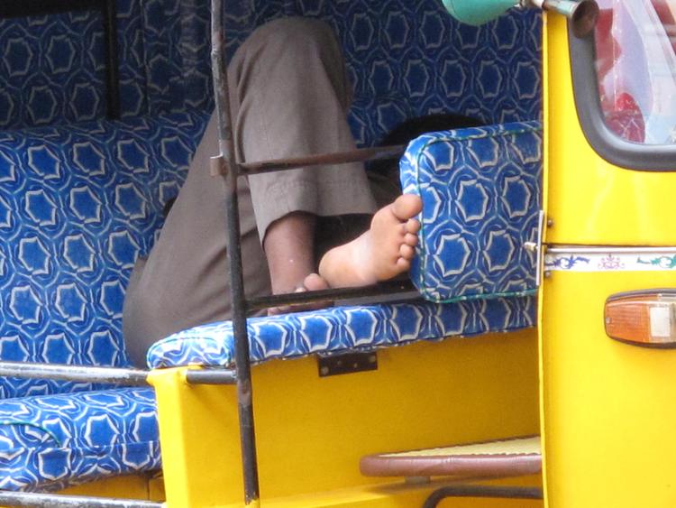 2 sieste autorickshaw