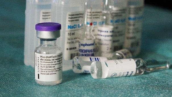 Une dose de vaccin BioNTech-Pfizer en Turquie