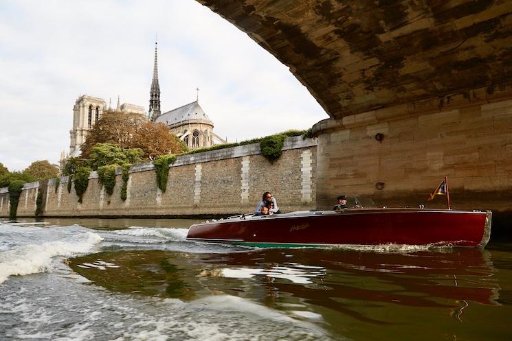 Un bateau sur la Seine