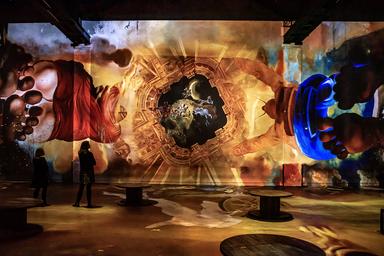 L'exposition Dali à l'atelier des lumières