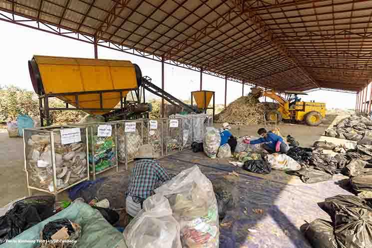 usine de traitement des déchets au Cambodge