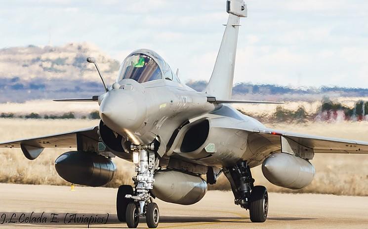 Un avion rafale