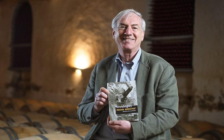 Eric remus presente son livre "Irouléguy mon amour : itinéraire d'un sommelier"