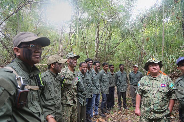 Forest rangers in EPL (c)Pha Sina-WWF