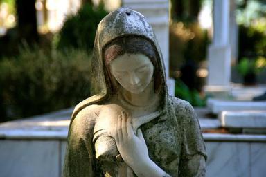 Une statue de la Vierge Marie célébrée le 15 août