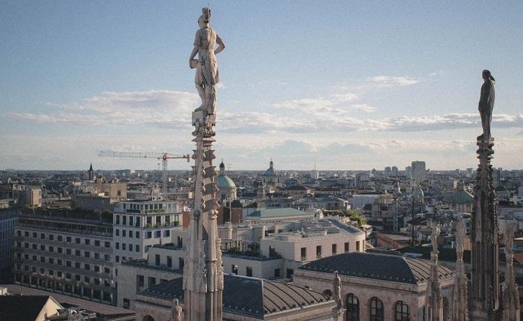 vue sur les toits de Milan et du Duomo