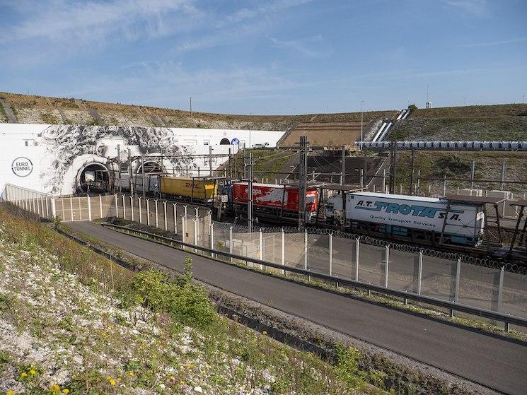 L'entrée du tunnel ferroviaire sous la Manche 