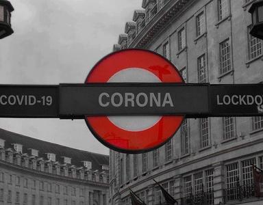 Une station de métro modifiée avec le mot "corona"