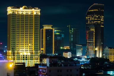 stone-meng-eang- Phnom Penh by night