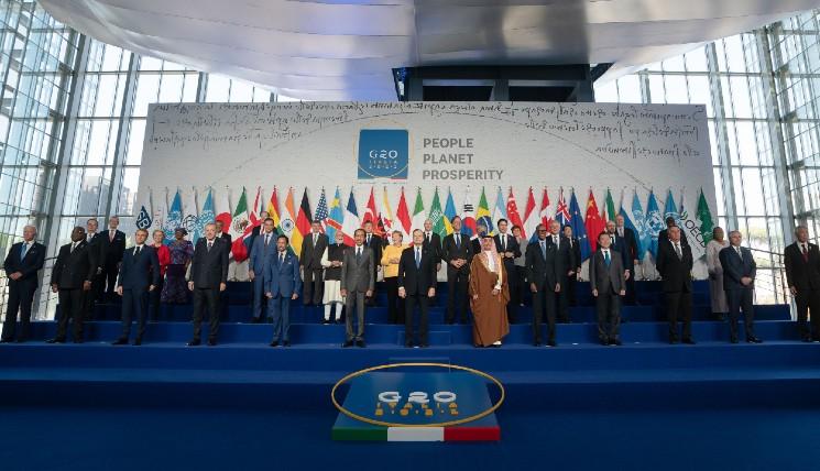 Photo de famille du G20 à Rome