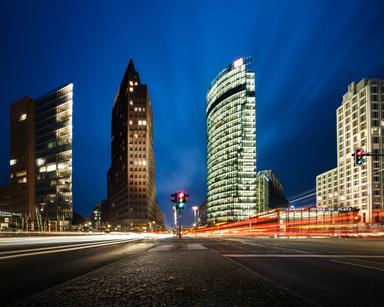 Postdamer platz de nuit.