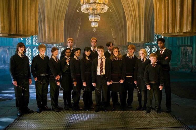 De nombreux membres du casting Harry Potter réunis dans la peau de leur personnage