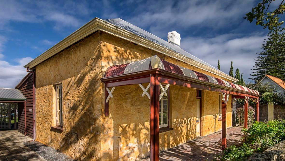 Freshwater bay museum