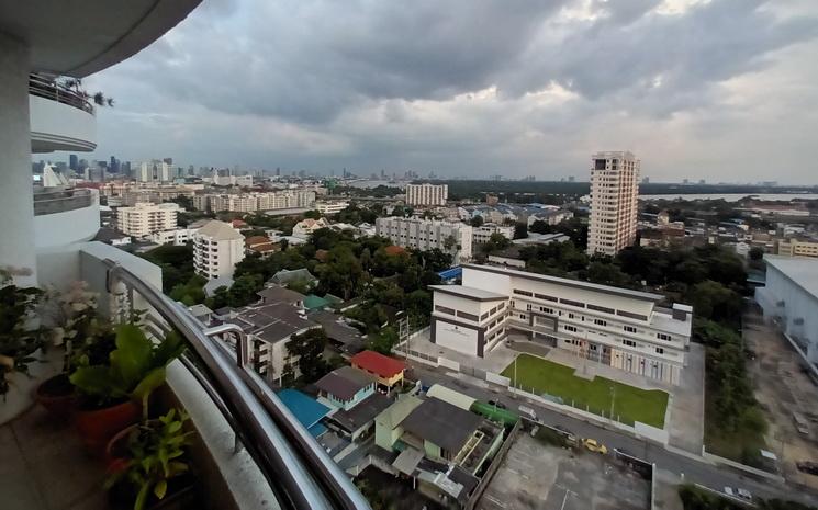 Vue-Bangkok-Sathorn