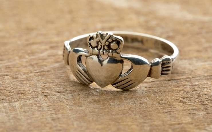 Bague de Claddagh