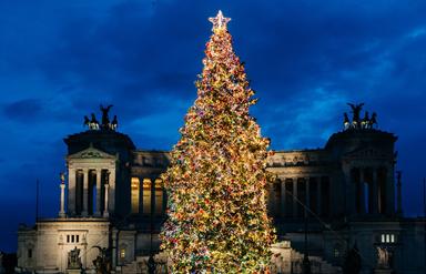 Le sapin de Noël de la place Venise à Rome