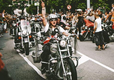 motards sur la route