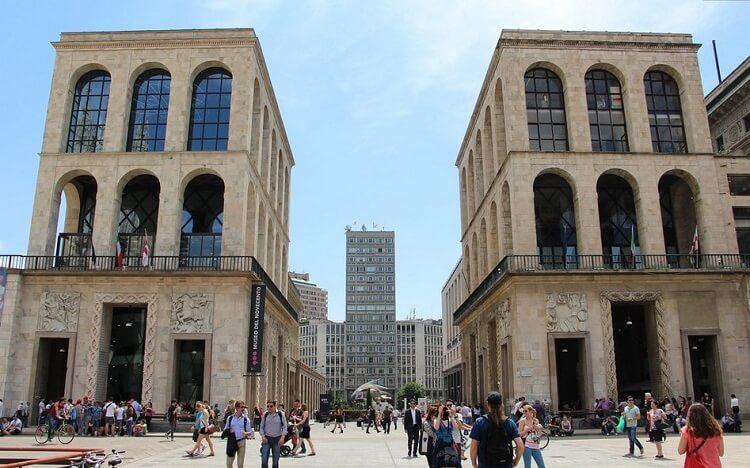 le bâtiment du musée du novecento àmilan