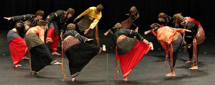 Spectacle de danse randai chez les minangkabau