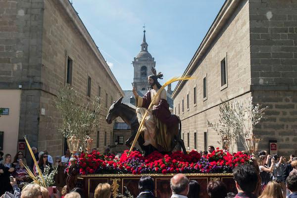 Procession à San Lorenzo de El Escorial