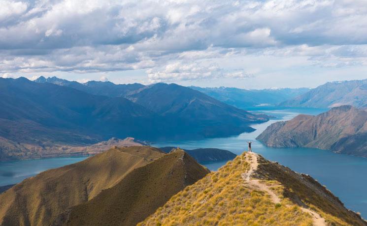 Un paysage en nouvelle-zélande après la réouverture des frontières